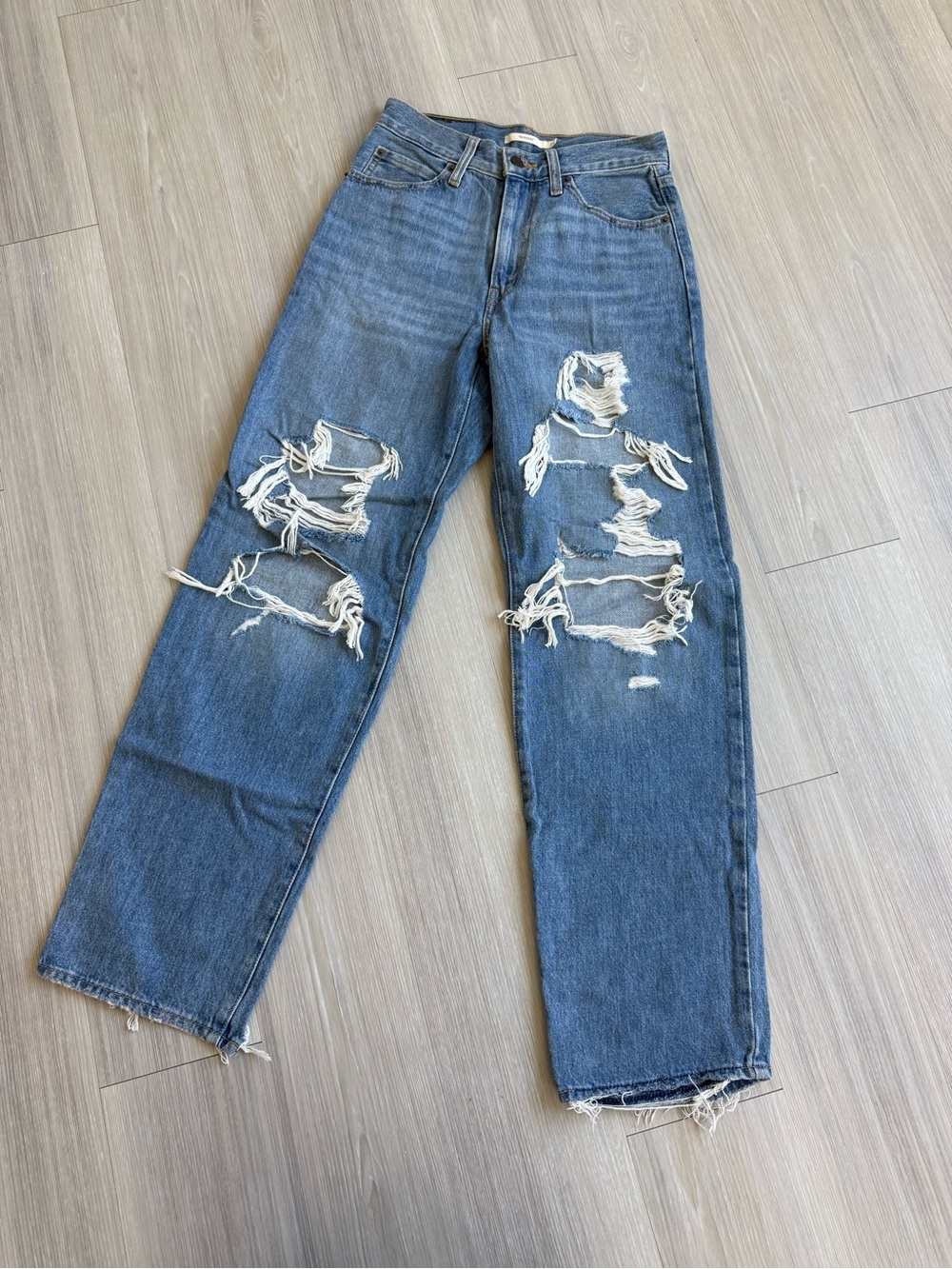 Levi's Blue Ripped Boyfriend Jeans - 94 Baggy
